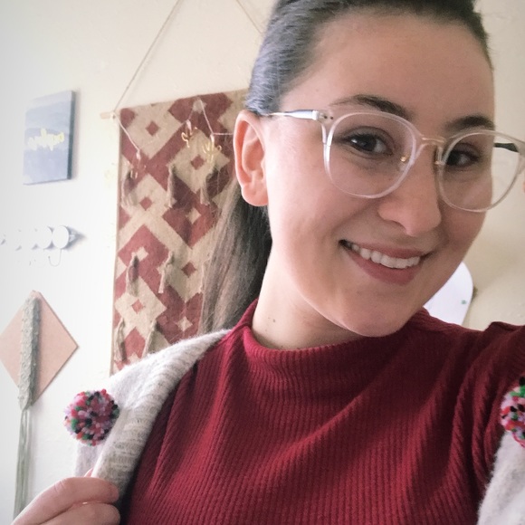 Meet your Posher, Olivia - Picture 1 of 1